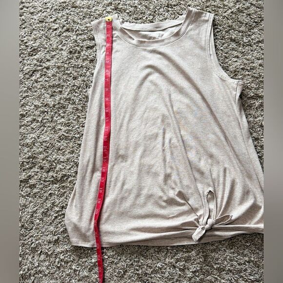 Beyond Yoga Tan Heathered Athletic Tank Top - Picture 4 of 4